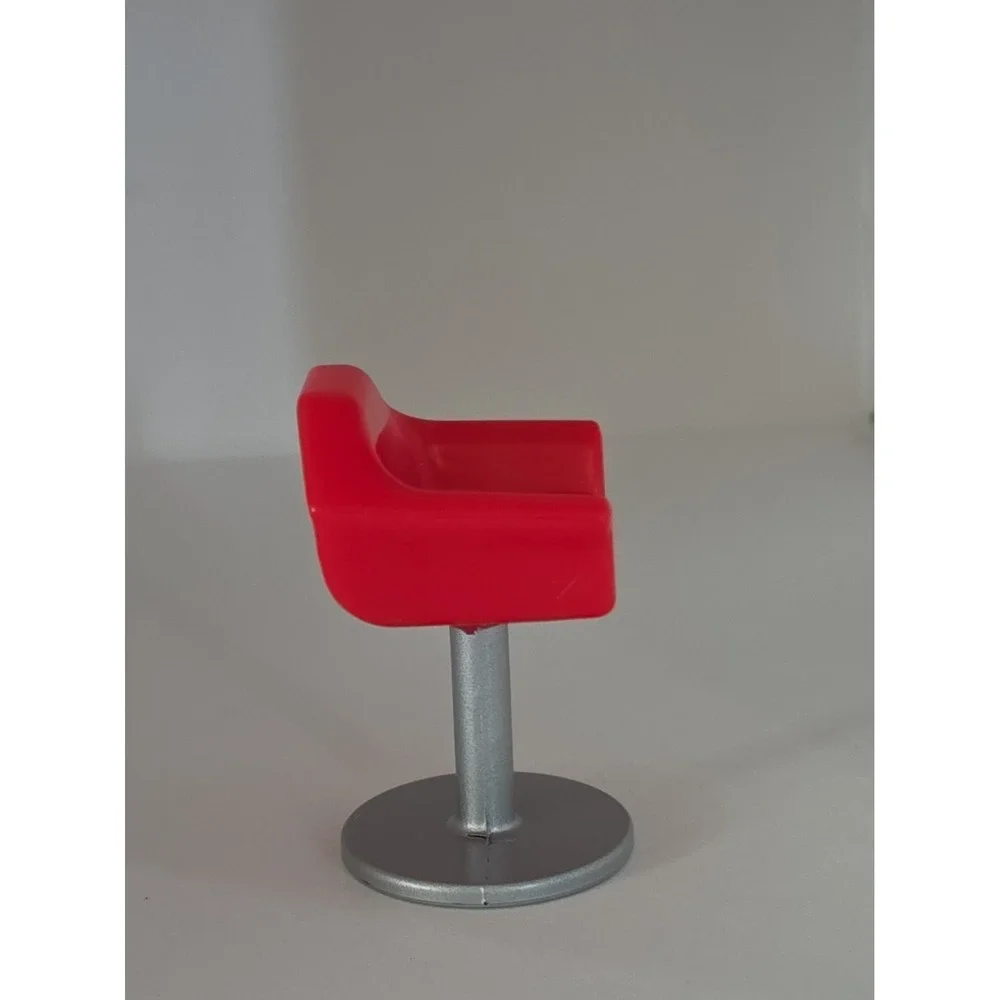Mattel Polly Pocket Red Chair/Stool Mall Replacement Piece.